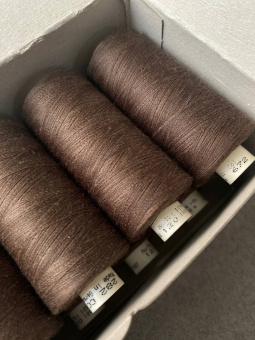 Нитки №120 Gutermann оттенок ореховый (полиэстер, намотка 1000 м) арт 120/672 по цене 260 руб./штука