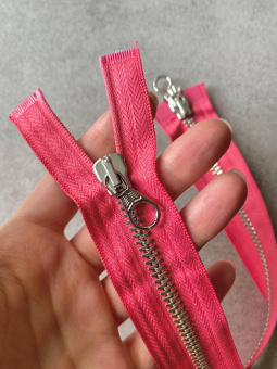 Молния ZIP разъёмная двухзамковая розовая, длина 77 см, звено Т6 металл цвет серебро МИР/77/60740 по цене 607 руб./штука