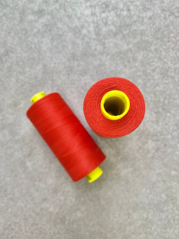 Нитки №120 Gutermann красный (полиэстер) 120/0364 по цене 260 руб./штука