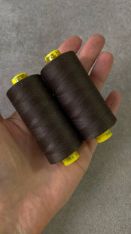 Нитки №120 Gutermann Mara цвет коричневый хаки (полиэстер, намотка 1000 м) арт 120/671 по цене 295 руб./штука