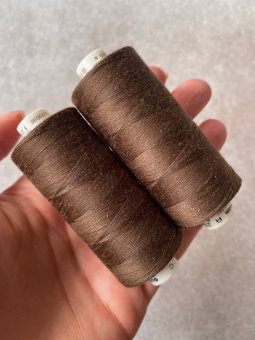 Нитки №120 Gutermann оттенок молочного шоколада (полиэстер, намотка 1000 м) 120/816 по цене 260 руб./штука