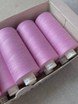 Нитки №120 Gutermann оттенок розово-сиреневый (полиэстер, намотка 1000 м) арт 120/3919 по цене 260 руб./штука