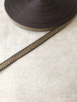 Тесьма коричневая с орнаментом (полиэстер), ширина 1 см ТКК/10/28154 vers по цене 113 руб./метр